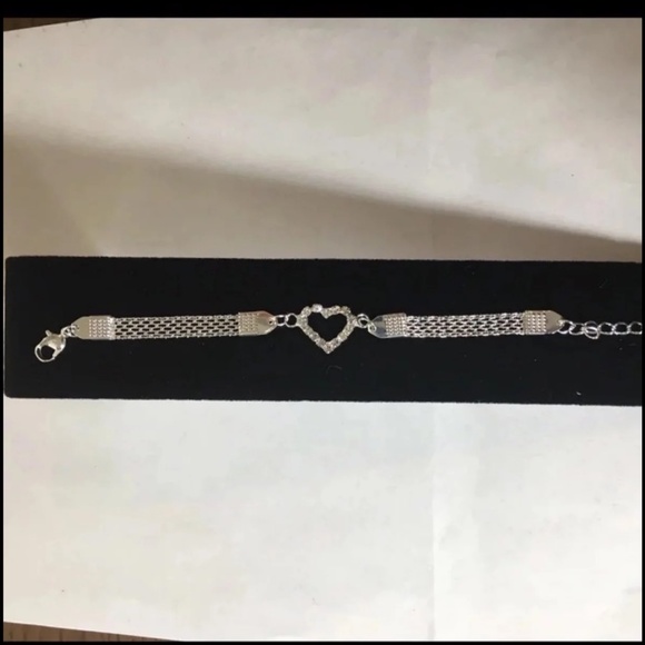 Sterling silver plated crystal heart bracelet - Picture 3 of 3